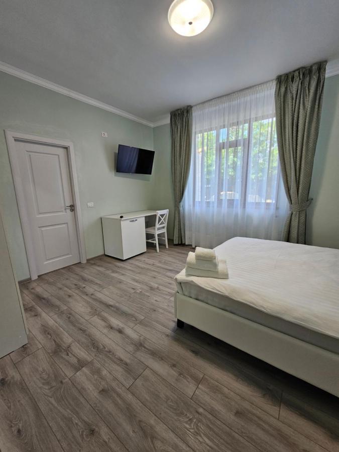 Colt De Rai Bed and Breakfast Hîrtoape Buitenkant foto