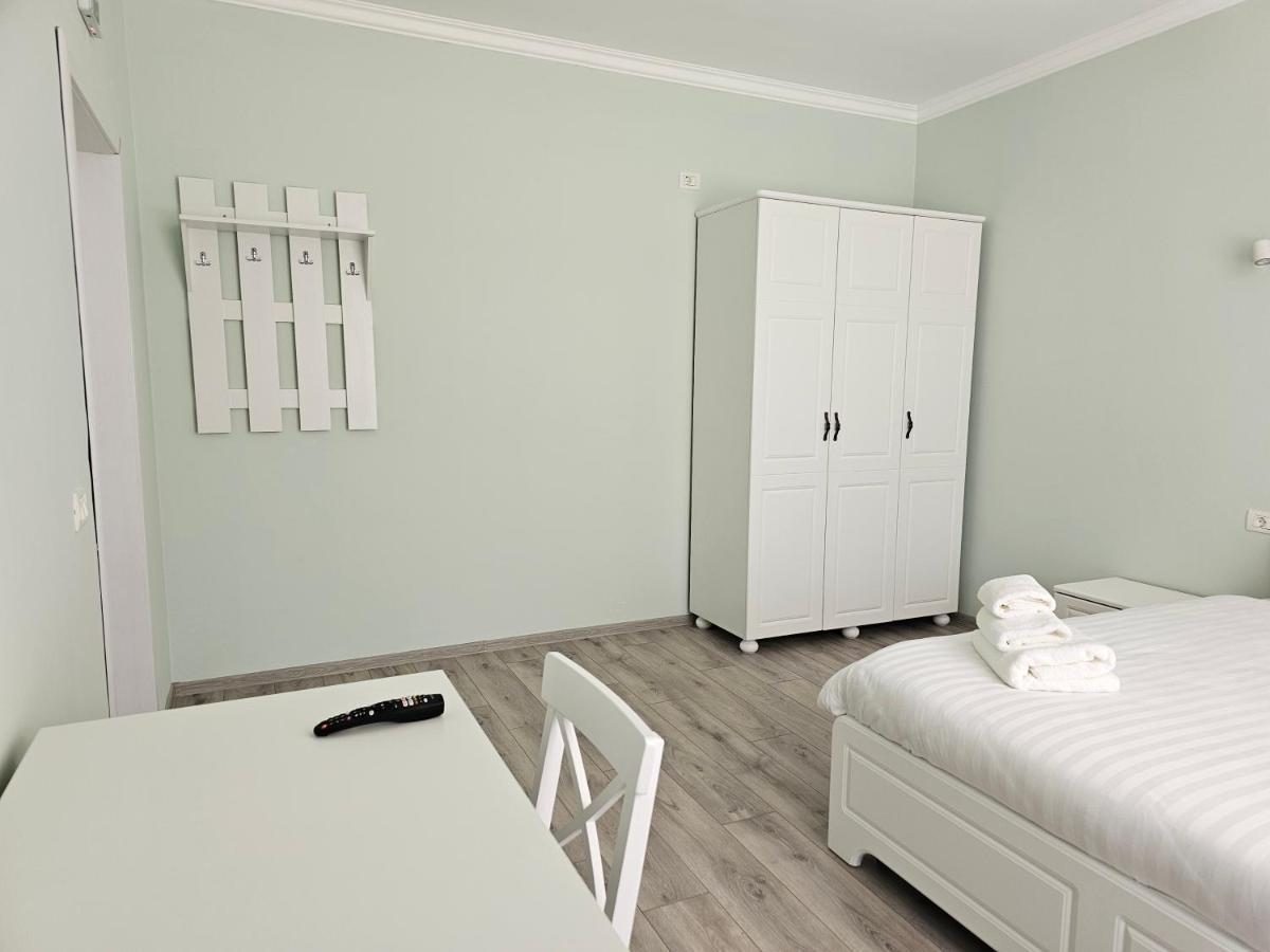 Colt De Rai Bed and Breakfast Hîrtoape Buitenkant foto