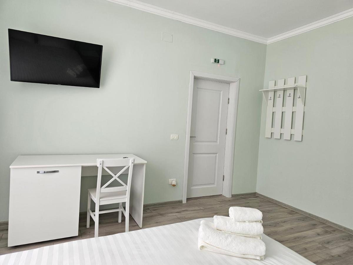 Colt De Rai Bed and Breakfast Hîrtoape Buitenkant foto