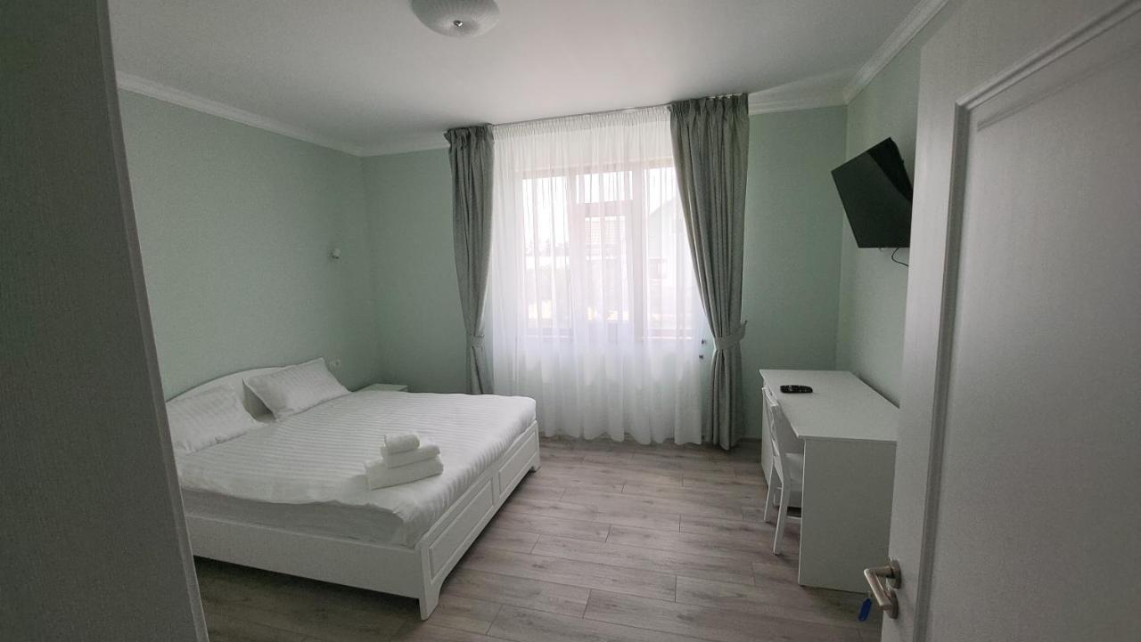Colt De Rai Bed and Breakfast Hîrtoape Buitenkant foto