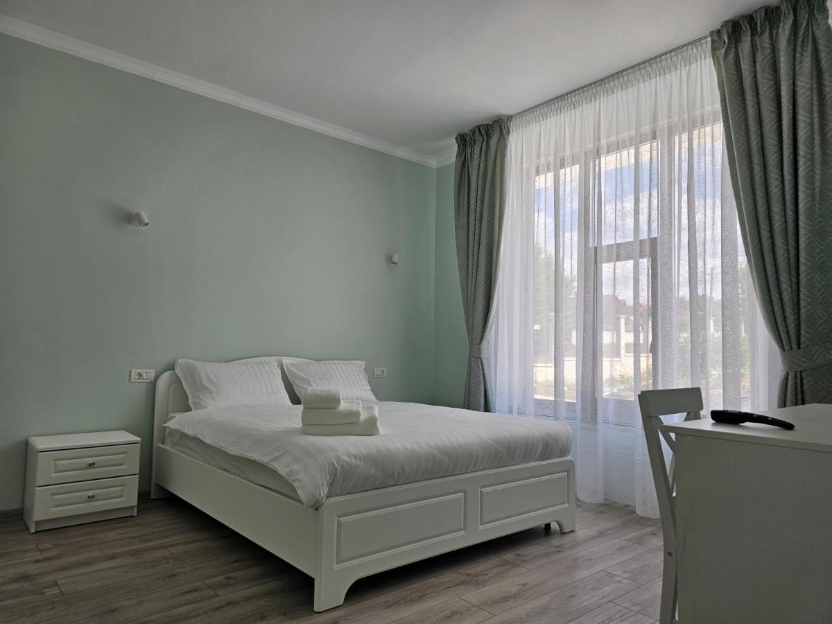 Colt De Rai Bed and Breakfast Hîrtoape Buitenkant foto